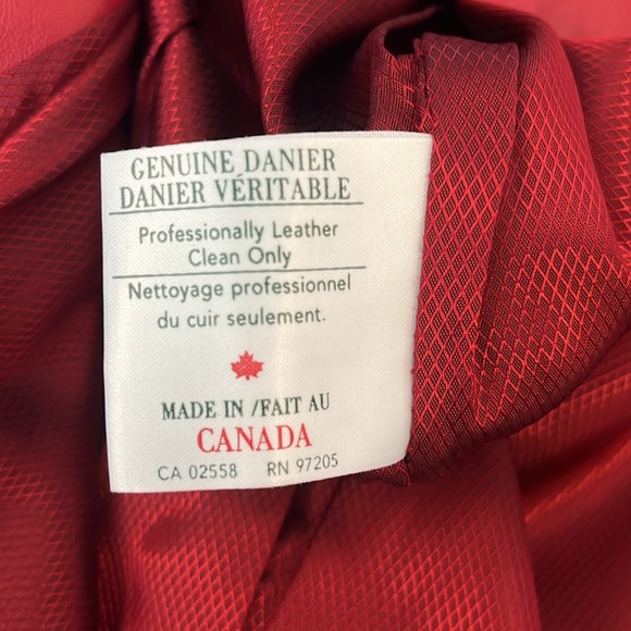 SOLD 🌟Red Danier Leather Pencil Skirt - Picture 7 of 7